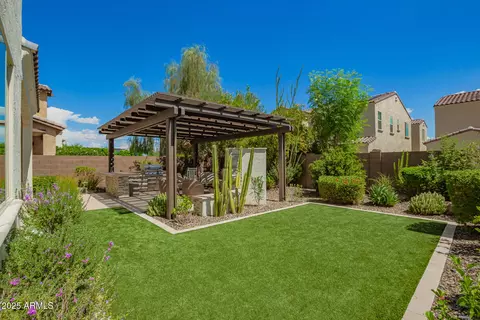 Exterior - 3251 E Bryce Ln, Phoenix, AZ 85050 photo 11 of 16