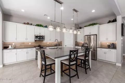 Kitchen - 3251 E Bryce Ln, Phoenix, AZ 85050 photo 2 of 4