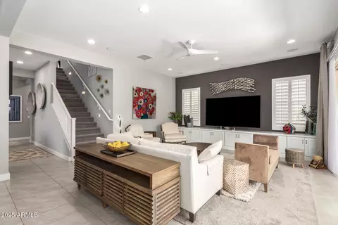 Living - 3251 E Bryce Ln, Phoenix, AZ 85050 photo 1 of 3