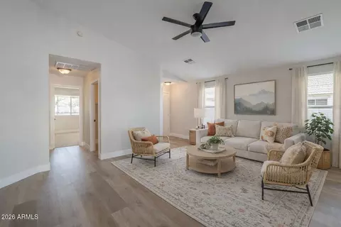 Living - 2518 W Carson Rd, Phoenix, AZ 85041 photo 3 of 4