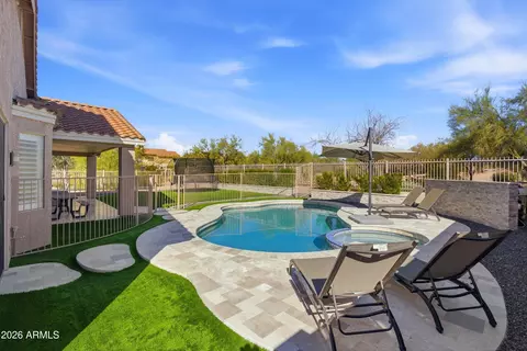 Exterior - 4304 E Sands Dr, Phoenix, AZ 85050 photo 4 of 13