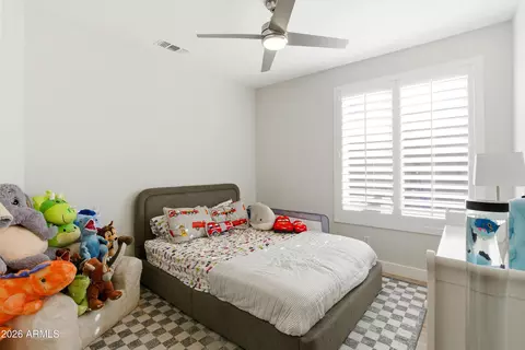 Bedroom - 4304 E Sands Dr, Phoenix, AZ 85050 photo 3 of 4