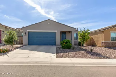 33948 N Beeblossom Trl, San Tan Valley, AZ 85142