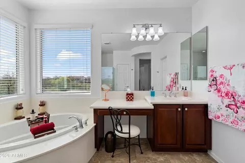 Bath - 10933 E Renfield Ave, Mesa, AZ 85212 photo 4 of 6