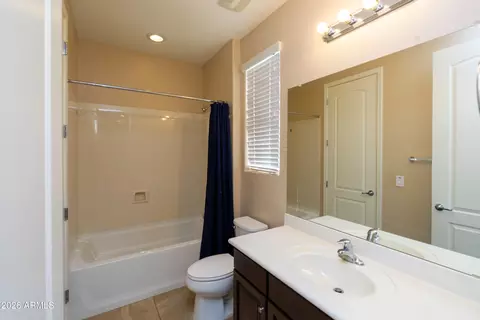 Bath - 10539 E Hawk Ave, Mesa, AZ 85212 photo 4 of 5