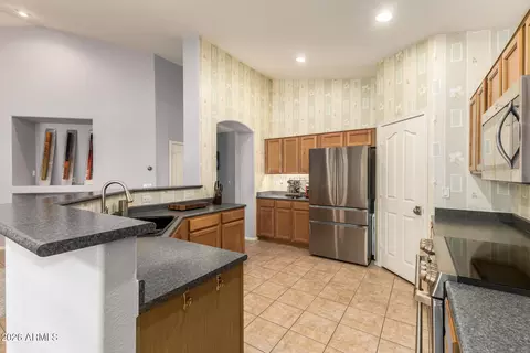 Kitchen - 10405 E Jan Ave, Mesa, AZ 85209 photo 2 of 2