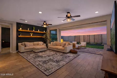 2843 E Wayland Dr, Phoenix, AZ 85040