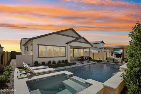 8128 E Jasmine St, Mesa, AZ 85207