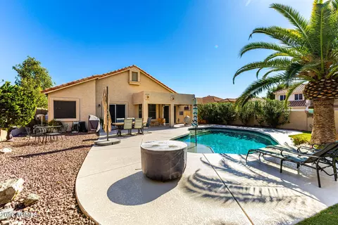 Exterior - 16614 S 12th Pl, Phoenix, AZ 85048 photo 3 of 4