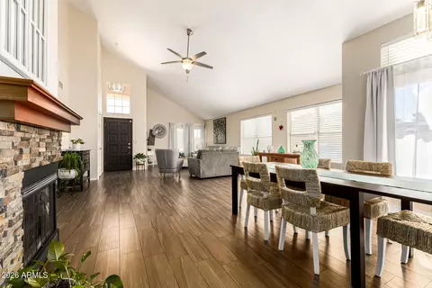 Dining - 16614 S 12th Pl, Phoenix, AZ 85048 photo 2 of 3