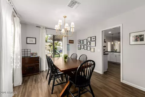 Dining - 1500 Edgewater Dr, Tempe, AZ 85283 photo 2 of 2