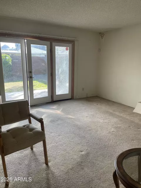 Living - 2301 E Laurel Ln, Phoenix, AZ 85028 photo 1 of 2