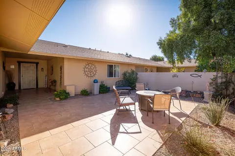 19221 N Sombrero Cir, Sun City, AZ 85373