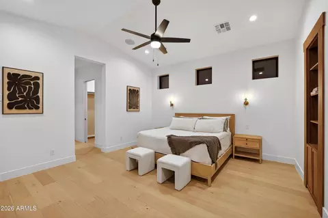 Bedroom - 4434 E Mitchell Dr, Phoenix, AZ 85018 photo 2 of 2