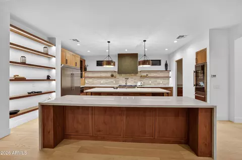Kitchen - 4434 E Mitchell Dr, Phoenix, AZ 85018 photo 3 of 4