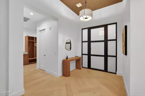 Entry Way - 4434 E Mitchell Dr, Phoenix, AZ 85018 photo 2 of 2