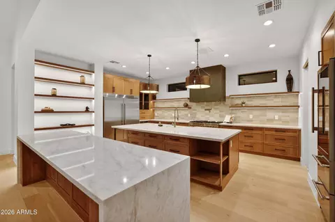 Kitchen - 4434 E Mitchell Dr, Phoenix, AZ 85018 photo 1 of 4