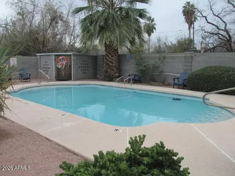 Exterior - 925 E University Dr, Mesa, AZ 85203 photo 4 of 4