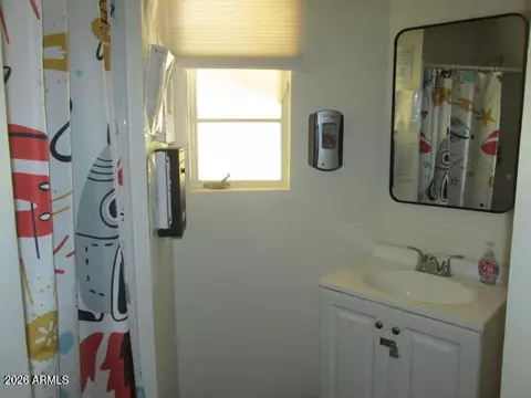 Bath - 925 E University Dr, Mesa, AZ 85203 photo 1 of 2