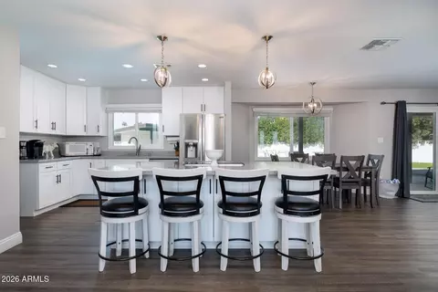 8714 E Mackenzie Dr, Scottsdale, AZ 85251