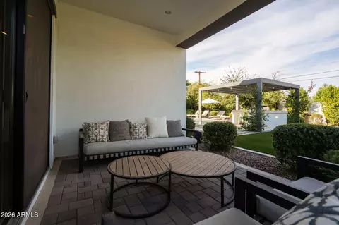 Exterior - 3226 E Glenrosa Ave, Phoenix, AZ 85018 photo 5 of 10