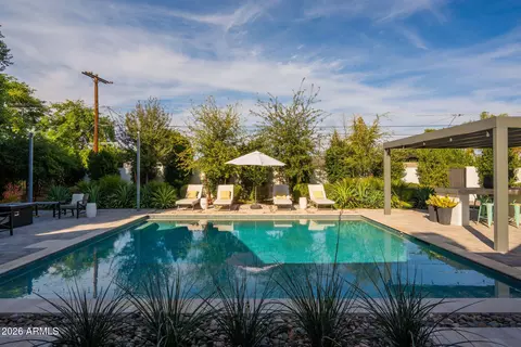 Exterior - 3226 E Glenrosa Ave, Phoenix, AZ 85018 photo 3 of 10
