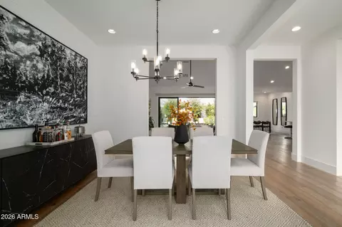 Dining - 3226 E Glenrosa Ave, Phoenix, AZ 85018 photo 2 of 3