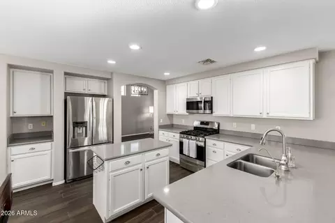 Kitchen - 3254 E Washington Ave, Gilbert, AZ 85234 photo 2 of 3