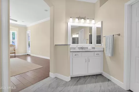 Bath - 9859 E Nopal Ave, Mesa, AZ 85209 photo 3 of 4