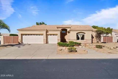 4662 W Fallen Leaf Ln, Glendale, AZ 85310