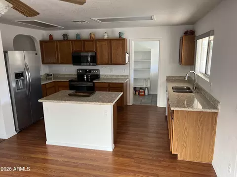Kitchen - 8254 E Posada Ave, Mesa, AZ 85212 photo 2 of 2