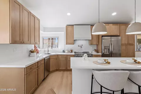 Kitchen - 4301 E Betty Elyse Ln, Phoenix, AZ 85032 photo 5 of 5