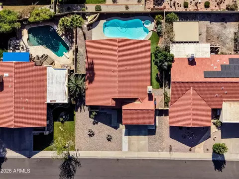 3931 E Nambe St, Phoenix, AZ 85044
