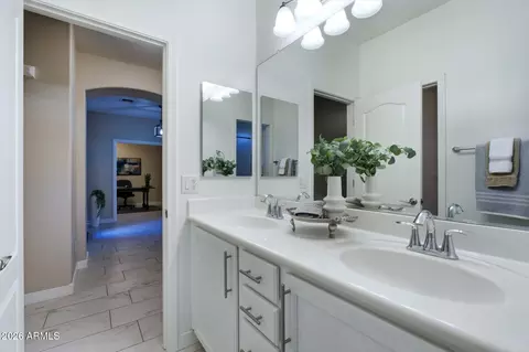 Bath - 2984 E Coconino Dr, Gilbert, AZ 85298 photo 3 of 3