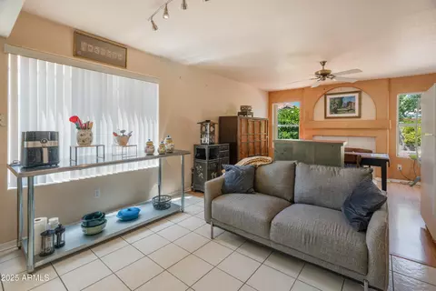 3224 E Sierra St, Phoenix, AZ 85028 photo 13