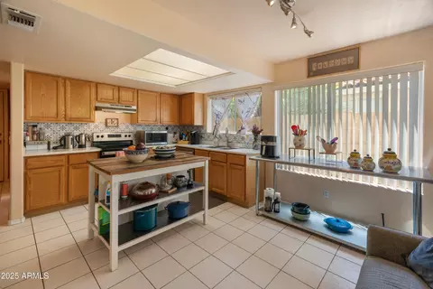 3224 E Sierra St, Phoenix, AZ 85028 photo 7