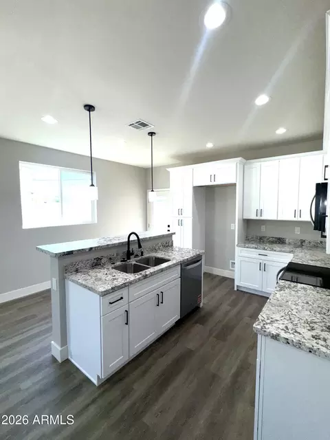 Kitchen - 2057 E Orange St, Tempe, AZ 85281 photo 3 of 4