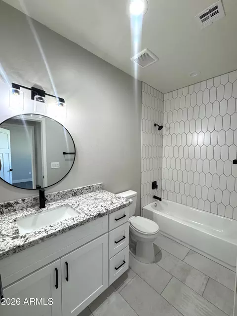 Bath - 2057 E Orange St, Tempe, AZ 85281 photo 2 of 3
