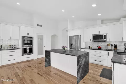 6369 W Matilda Ln, Glendale, AZ 85308