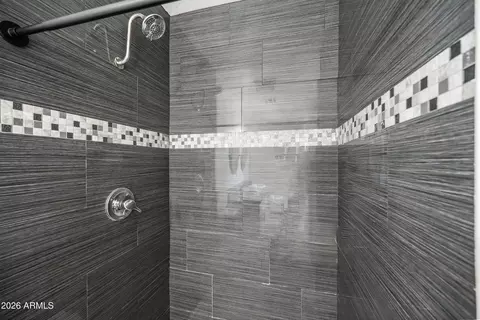 Bath - 1724 W Thomas Rd, Phoenix, AZ 85015 photo 2 of 5