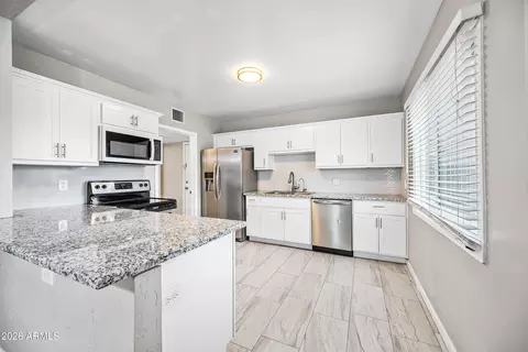 1724 W Thomas Rd, Phoenix, AZ 85015