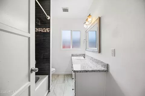 Bath - 1724 W Thomas Rd, Phoenix, AZ 85015 photo 3 of 5