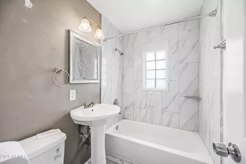 Bath - 1724 W Thomas Rd, Phoenix, AZ 85015 photo 5 of 5