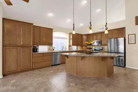 Kitchen - 14811 S 13th Pl, Phoenix, AZ 85048 photo 2 of 7