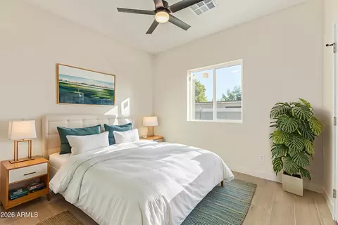 Bedroom - 9425 N 9th Ave, Phoenix, AZ 85021 photo 3 of 6