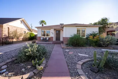 2207 N Edgemere St, Phoenix, AZ 85006
