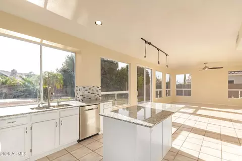Kitchen - 1219 E Granite View Dr, Phoenix, AZ 85048 photo 1 of 4