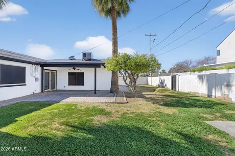 Exterior - 1314 E Palo Verde Dr, Phoenix, AZ 85014 photo 5 of 6