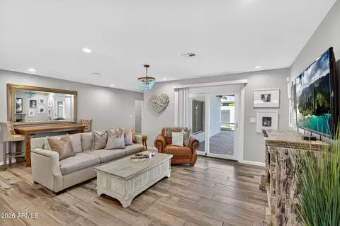 Living - 1314 E Palo Verde Dr, Phoenix, AZ 85014 photo 2 of 3