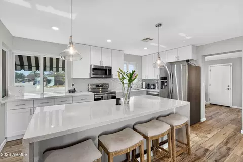 Kitchen - 1314 E Palo Verde Dr, Phoenix, AZ 85014 photo 1 of 4